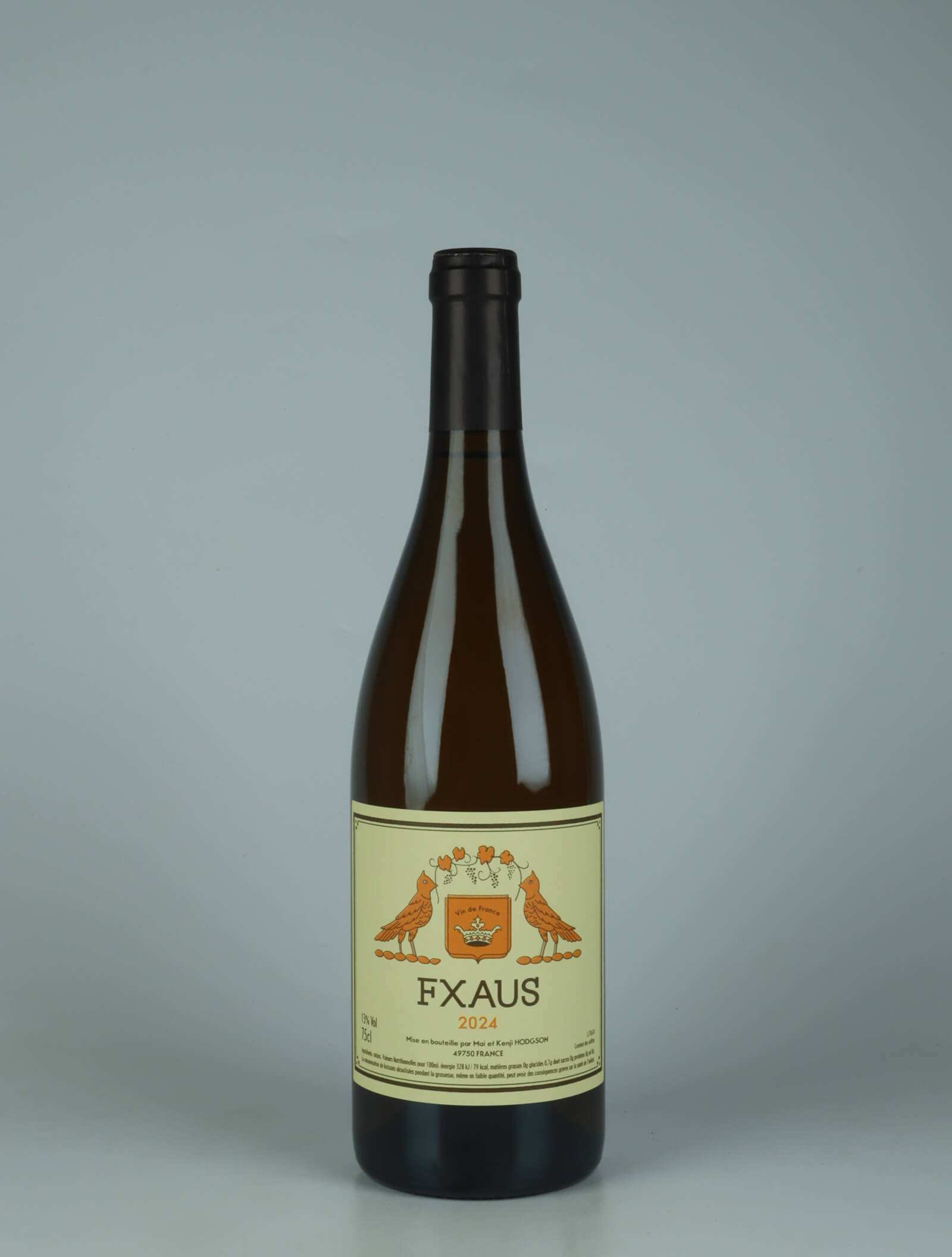 A bottle 2024 FXAUS White wine from Mai et Kenji Hodgson, Loire in France