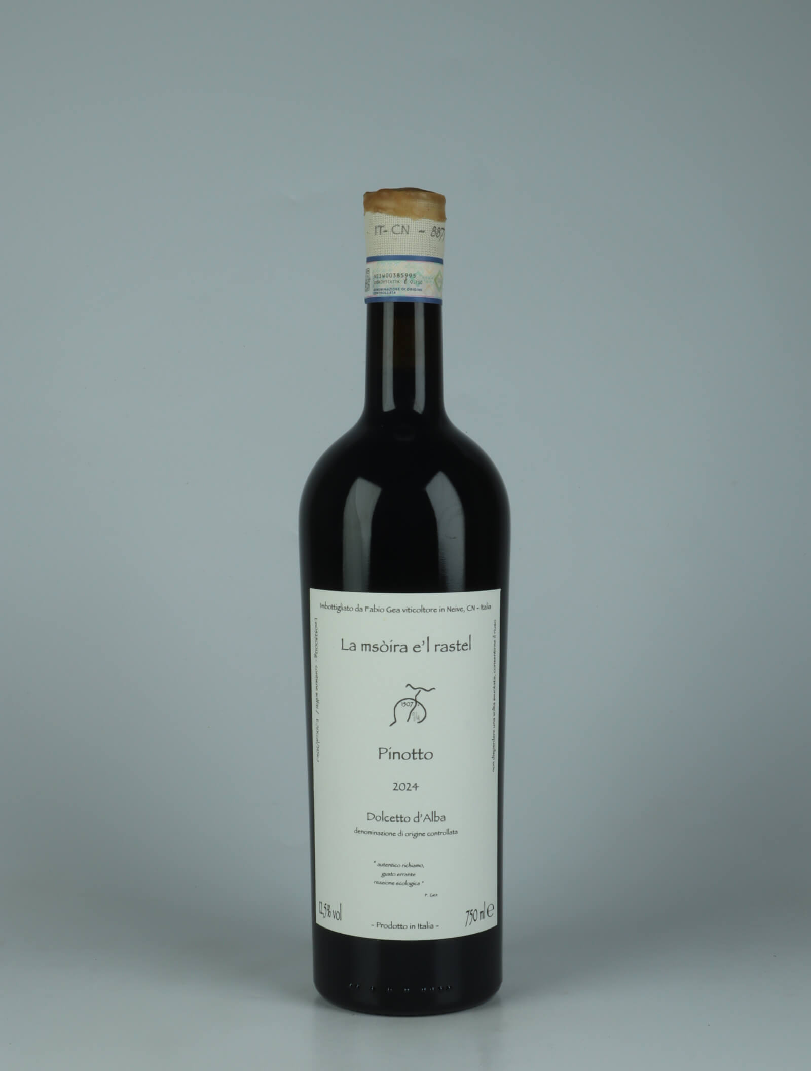 A bottle 2024 Pinotto - Dolcetto d'Alba Red wine from Fabio Gea, Piedmont in Italy