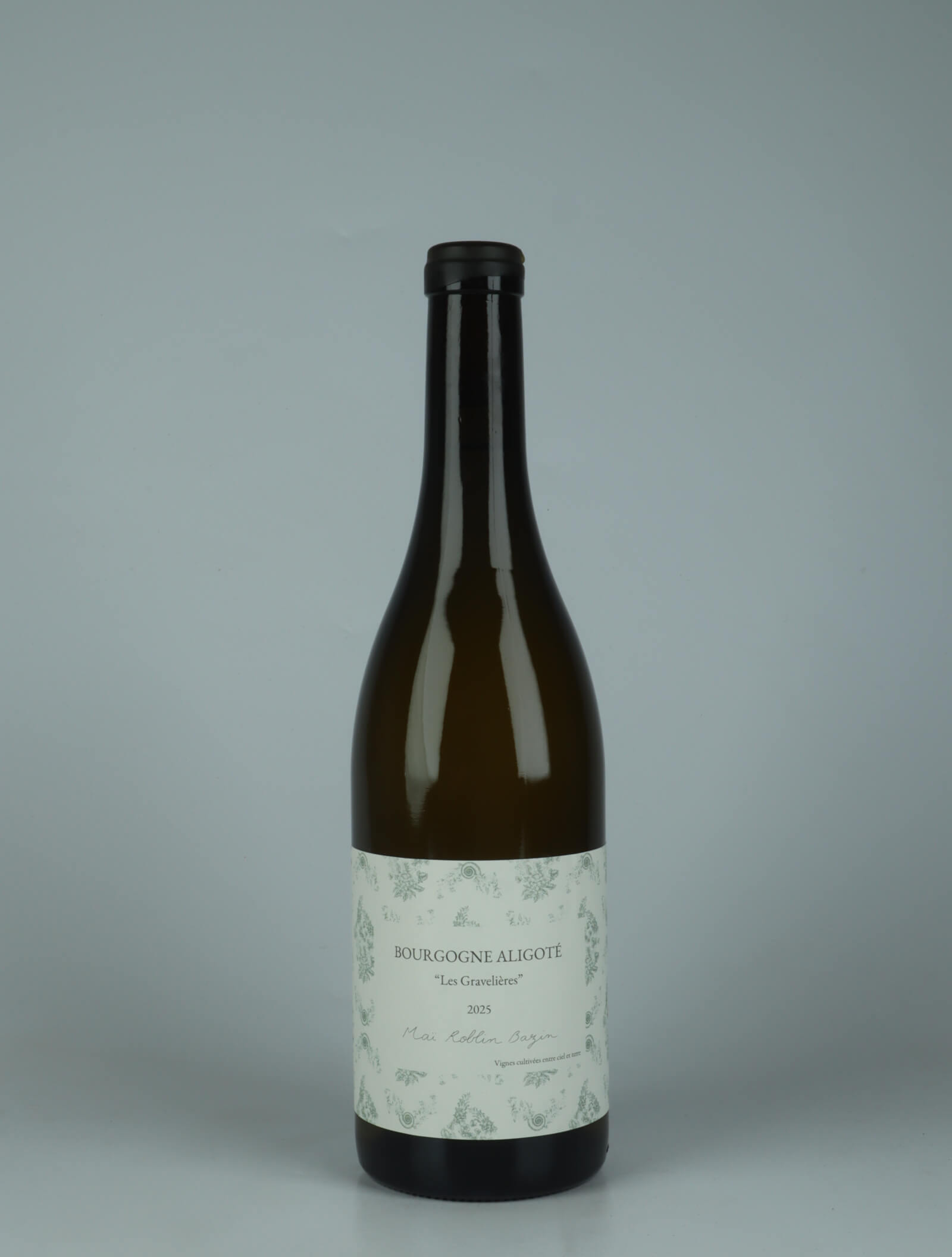 A bottle 2025 Bourgogne Aligoté - Les Gravelières White wine from Maï Roblin Bazin, Burgundy in France