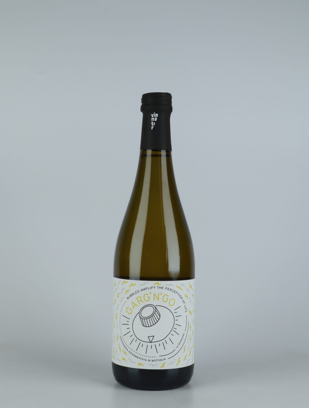 A bottle 2021 Garg'n'go Sparkling from La Biancara di Angiolino Maule, Veneto in Italy