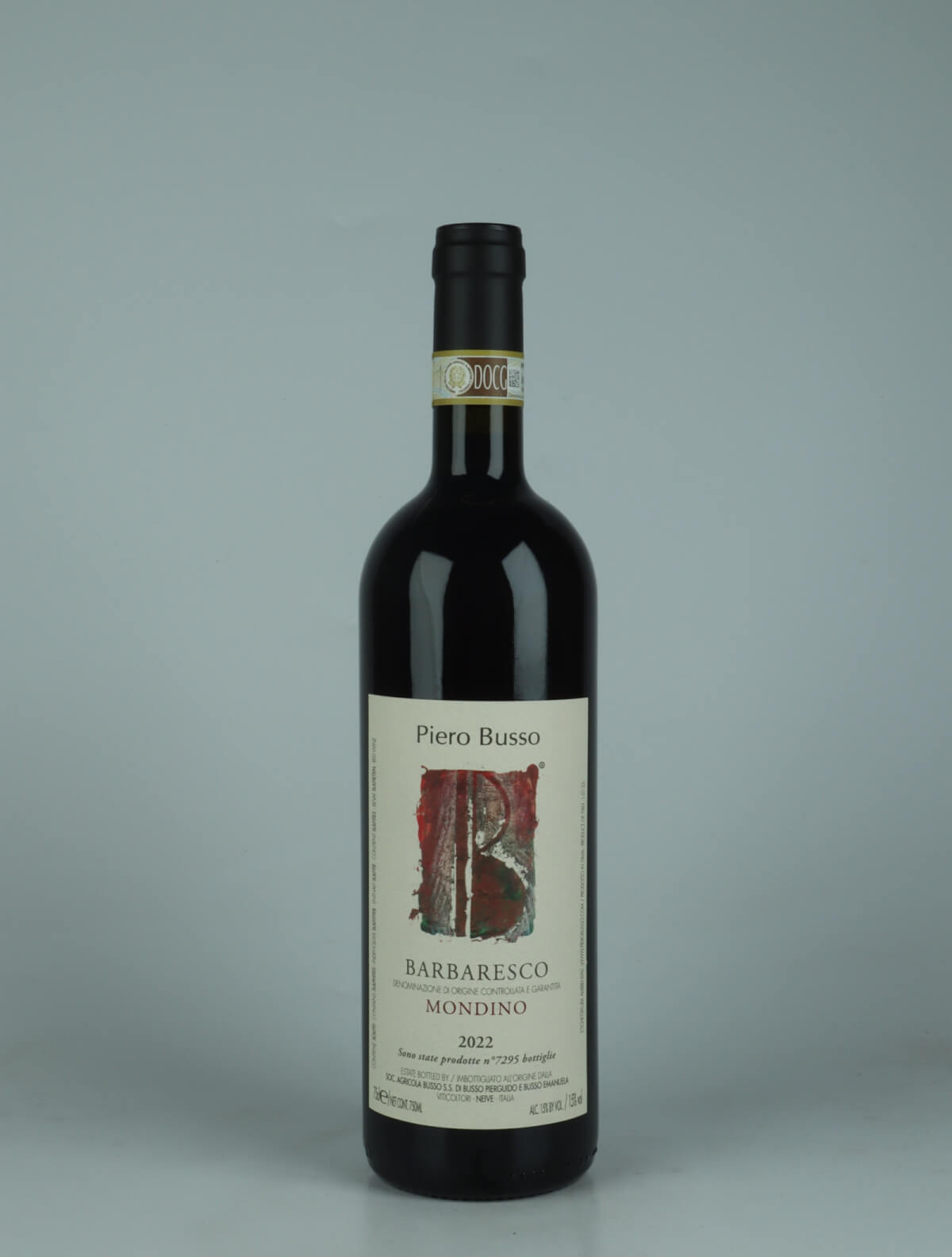 En flaske 2022 Barbaresco Mondino Rødvin fra Piero Busso, Piemonte i Italien